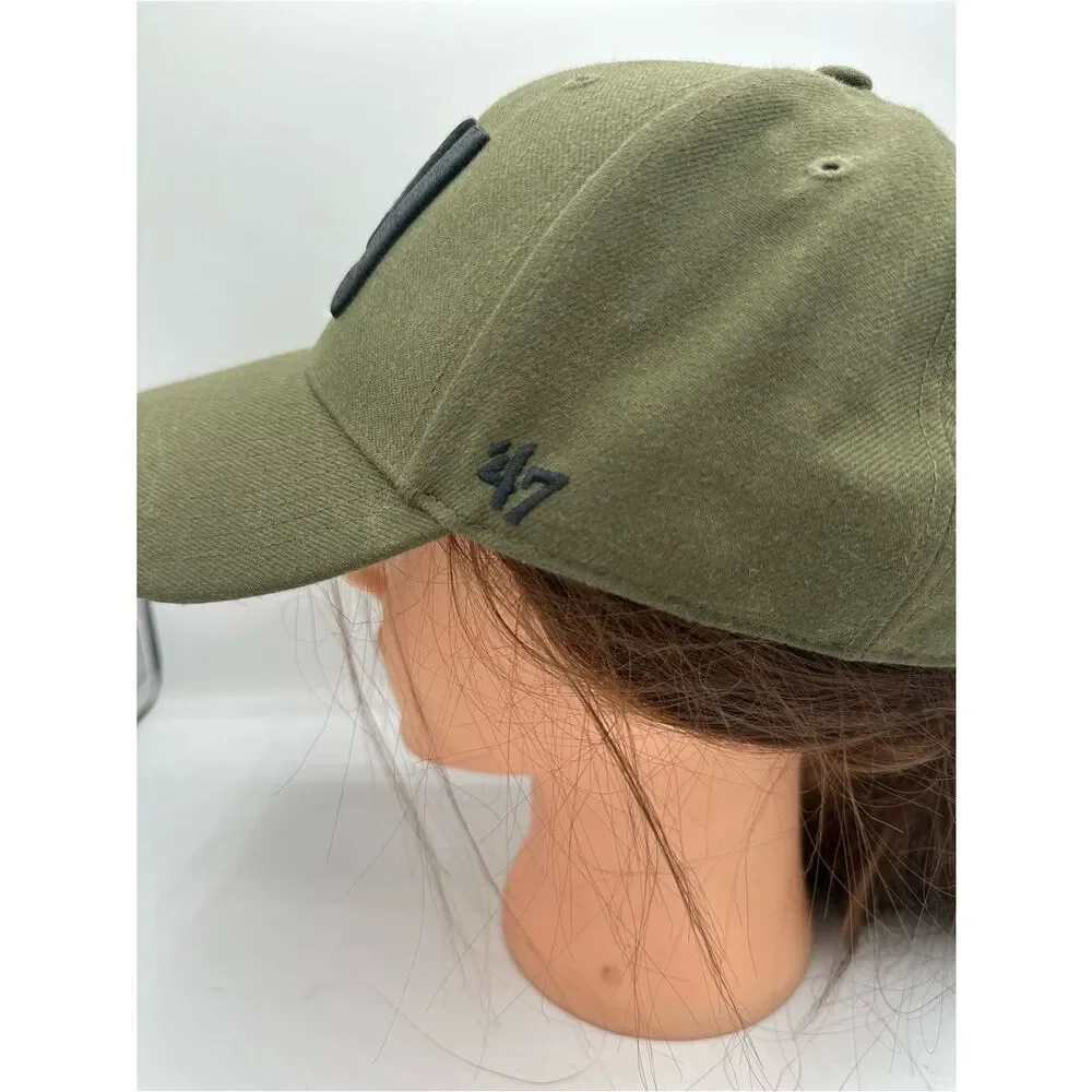 47  NY Giants Logo olive green Baseball Cap